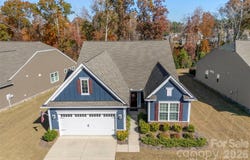 129 Picasso Trail, Mount Holly, NC 28120
