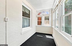 242 VIRGINIA AVE, FOLSOM, PA 19033