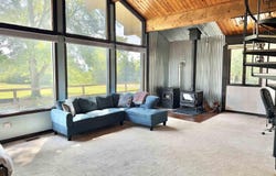 7482 Hilldale RD, Ozawkie, KS 66070