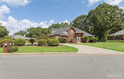 3028 Greystone Dr, Pace, FL 32571
