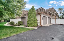 1326 Camellia Drive, Munster, IN 46321