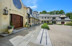 15 Claridge Drive, Weston, MA 02493