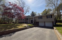 582 RICHARD Way, SEVERNA PARK, MD 21146