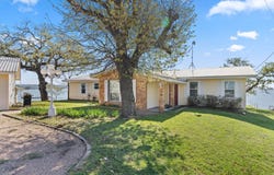 960 Lakeview Dr., Tow, TX 78672