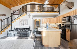 326 E 2nd Ave N, Columbus, MT 59019
