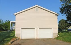 61 Amesbury Circle, Middletown, RI 02842