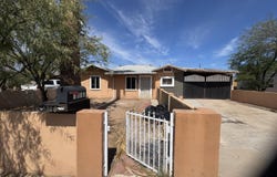1746 E MONTE VISTA Road, Phoenix, AZ 85006