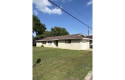302 E Byrd Blvd, Universal City, TX 78148