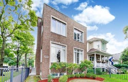 6743 N Oliphant Avenue, Chicago, IL 60631