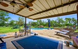 714 VETERANS DR, Sabinal, TX 78881