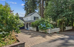 217 5TH St, LakeOswego, OR 97034