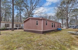 41 Leisure Way, Coventry, RI 02816