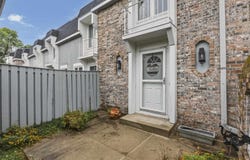 7111 Oldpost Road, Lincoln, NE 68506