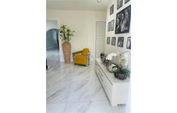 8025 NW 170th St, Hialeah, FL 33015