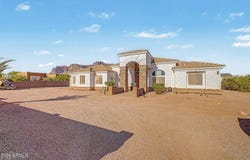 529 S VAL VISTA Road, Apache Junction, AZ 85119
