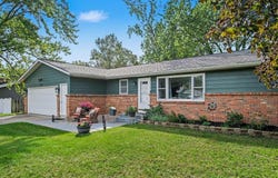 2430 Oak Hollow Drive, Jenison, MI 49428