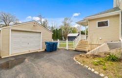 209 E Hawkins Court, Culver, IN 46511
