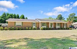308 Cleveland St., Mullins, SC 29574