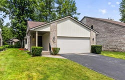 708 Shorefront Circle, Midland, MI 48640