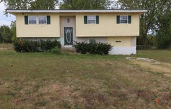 402 E Clouse Street, Mountain Grove, MO 65711