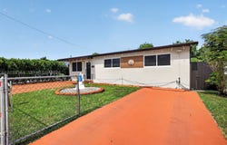 4585 E 9th Ln, Hialeah, FL 33013