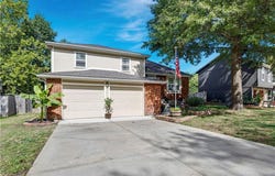 724 Valerie Lane, Gardner, KS 66030