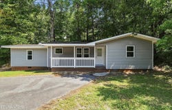 2519 Ridge Rd, Pigeon Forge, TN 37863