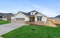 184 E Clayton Lane, Republic, MO 65738