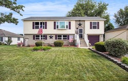 1940 WYATT Circle, DOVER, PA 17315