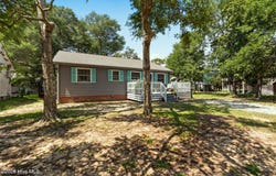 101 SE 12th Street, Oak Island, NC 28465