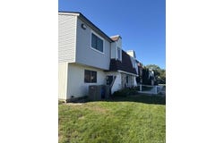 141 Pointe Circle N, Coram, NY 11727