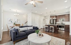 10422 S BEETDIGGER Blvd, Sandy, UT 84070