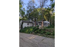 521 Cedar Creek Road, FREEPORT, IL 61032