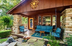 50 Wall Street, Eureka Springs, AR 72632