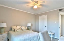 7007 N Holiday Drive, Galveston, TX 77550