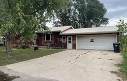 910 Hughes, Cherokee, IA 51012