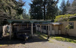 85141 Cedar Dr, Florence, OR 97439