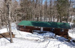 7122 MAPLE GROVE ROAD, MUNISING, MI 49862