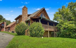 2223 Eagle Feather Drive, Sevierville, TN 37876