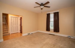 625 GILMAN St, Moberly, MO 65270