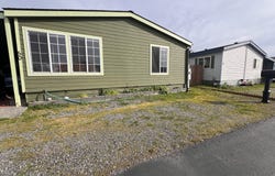 94120 STRAHAN St, GoldBeach, OR 97444