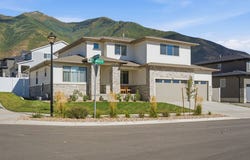 3411 S SNOWBERRY Dr, Mapleton, UT 84664