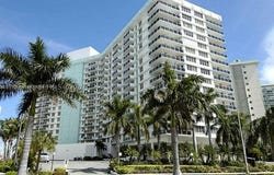 3725 S Ocean Dr, Hollywood, FL 33019