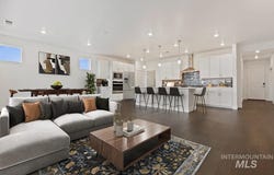 5940 W Oxton Ct, Eagle, ID 83616-1388