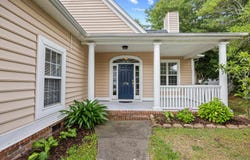 3716 Kennison Dr., Myrtle Beach, SC 29588