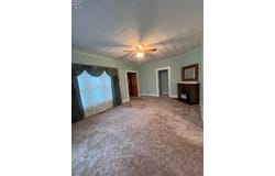 404 E Maple Street, Clyde, OH 43410