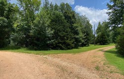 11 BALD EAGLE Dr, Morris Chapel, TN 38361