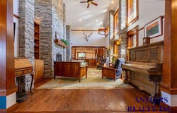17 Thistle Rd, Cody, WY 82414
