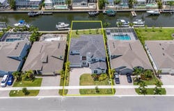 1016 SIGNET Drive, APOLLO BEACH, FL 33572