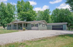 8190 N Greenacres Road, Scipio, IN 47273